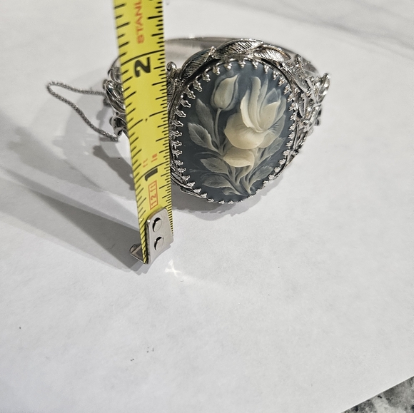 Whiting and Davis Clamper Style Bracelet - Picture 4 of 4